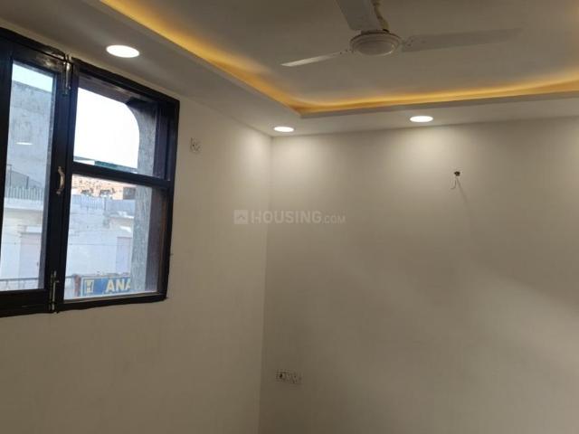 2 BHK Independent Builder Floor in Patel Nagar for rent New Delhi. The reference number is 19963241