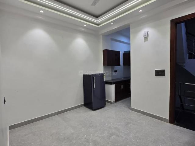2 BHK Independent Builder Floor in Patel Nagar for rent New Delhi. The reference number is 20211154