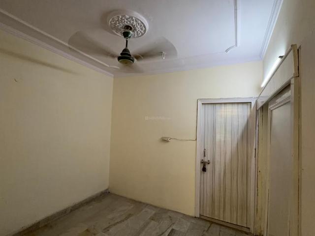 2 BHK Independent Builder Floor in Patel Nagar for rent New Delhi. The reference number is 20933795