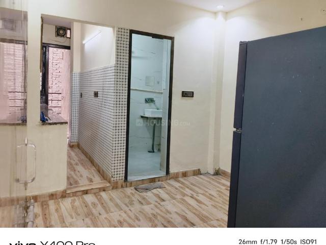 2 BHK Independent Builder Floor in Patel Nagar for rent New Delhi. The reference number is 21173749