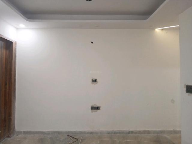 2 BHK Independent Builder Floor in Patel Nagar for resale New Delhi. The reference number is 18265030