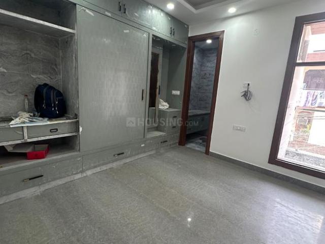 2 BHK Independent Builder Floor in Patel Nagar for resale New Delhi. The reference number is 18605863