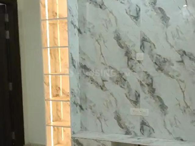 2 BHK Independent Builder Floor in Patel Nagar for resale New Delhi. The reference number is 20921616