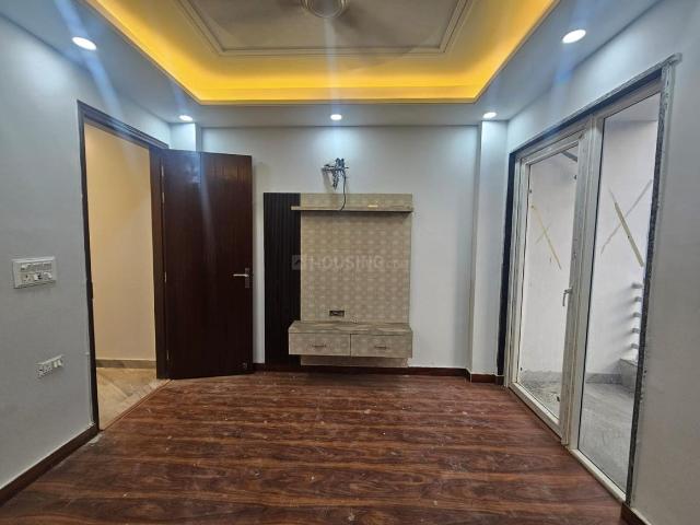 2 BHK Independent Builder Floor in Patel Nagar for resale New Delhi. The reference number is 21150507