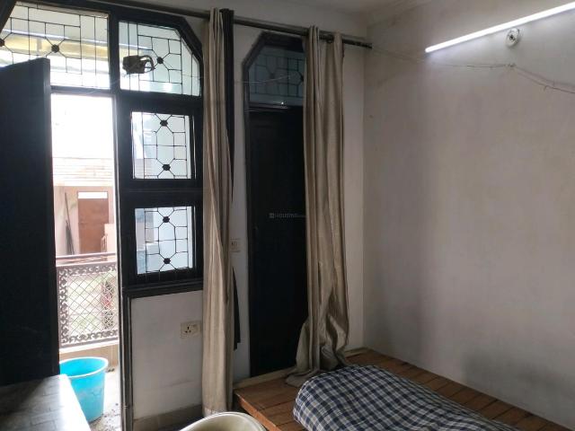 2 BHK Independent Builder Floor in Patparganj for rent New Delhi. The reference number is 20606294