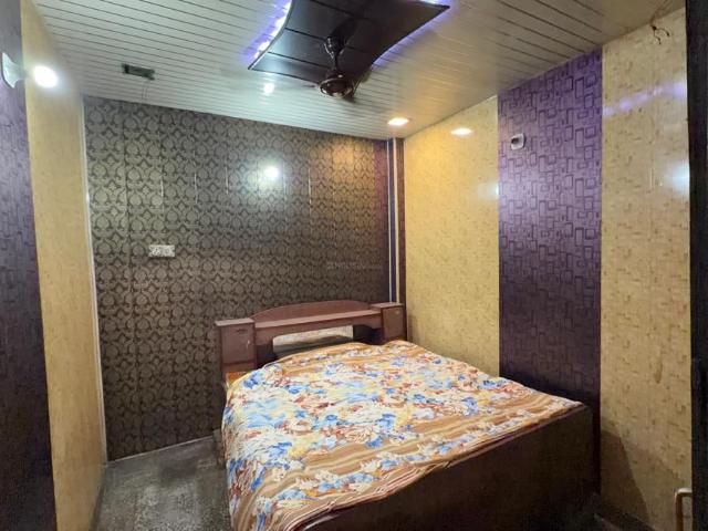 2 BHK Independent Builder Floor in Patparganj for rent New Delhi. The reference number is 21286004