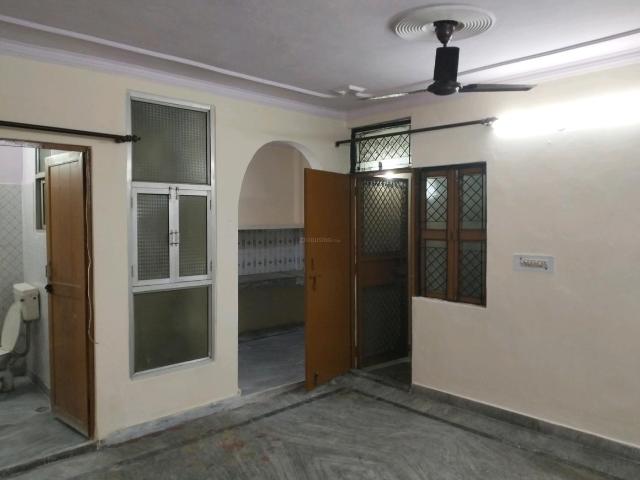 2 BHK Independent Builder Floor in Patparganj for resale New Delhi. The reference number is 20970049