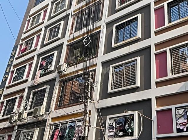 2 BHK Independent Builder Floor in Picnic Garden for resale Kolkata. The reference number is 19007395