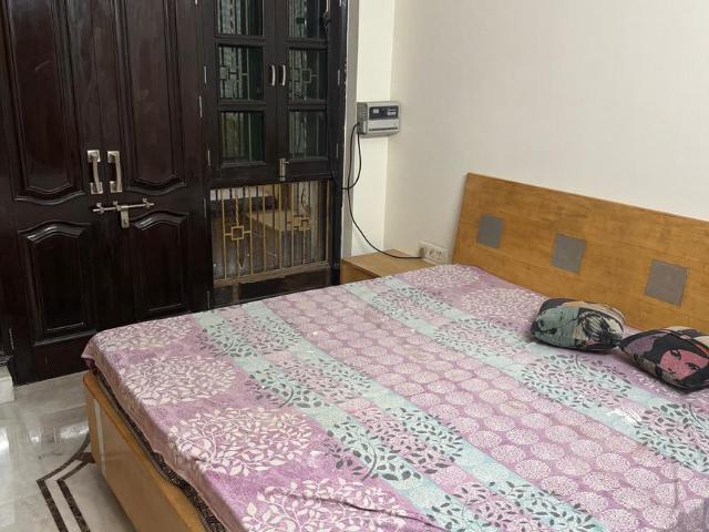 2 BHK Independent Builder Floor in Pitampura for rent New Delhi. The reference number is 19290808