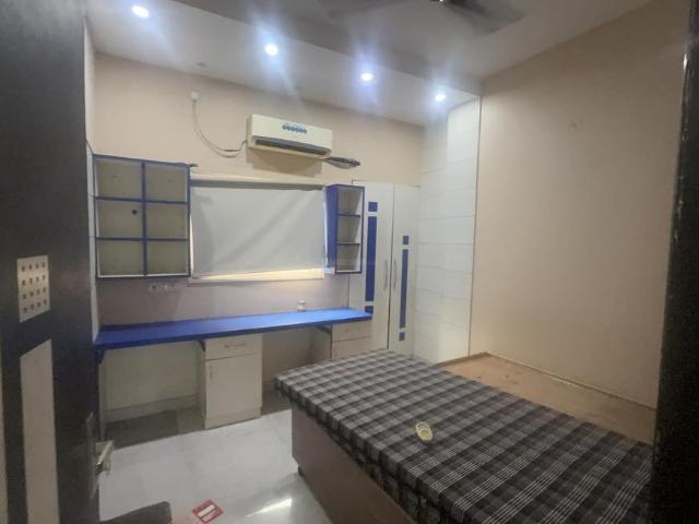 2 BHK Independent Builder Floor in Pitampura for rent New Delhi. The reference number is 20491540