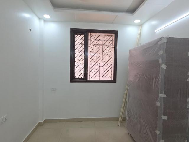 2 BHK Independent Builder Floor in Pitampura for rent New Delhi. The reference number is 20955920