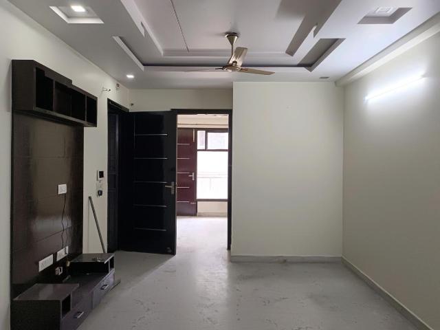 2 BHK Independent Builder Floor in Pitampura for rent New Delhi. The reference number is 20053374