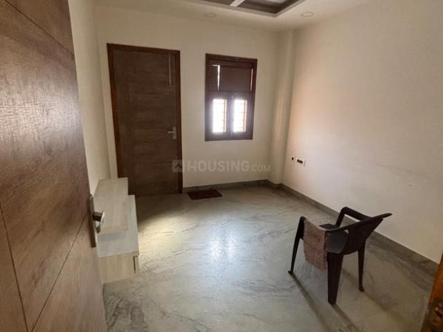 2 BHK Independent Builder Floor in Pitampura for rent New Delhi. The reference number is 20059003