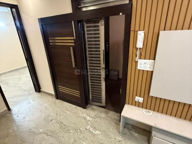 2 BHK Independent Builder Floor in Pitampura for resale New Delhi. The reference number is 19565384