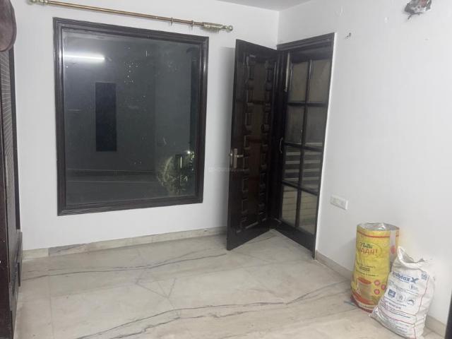 2 BHK Independent Builder Floor in Pitampura for resale New Delhi. The reference number is 21371753