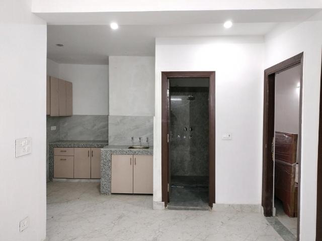 2 BHK Independent Builder Floor in Pochanpur Colony for rent New Delhi. The reference number is 20268802