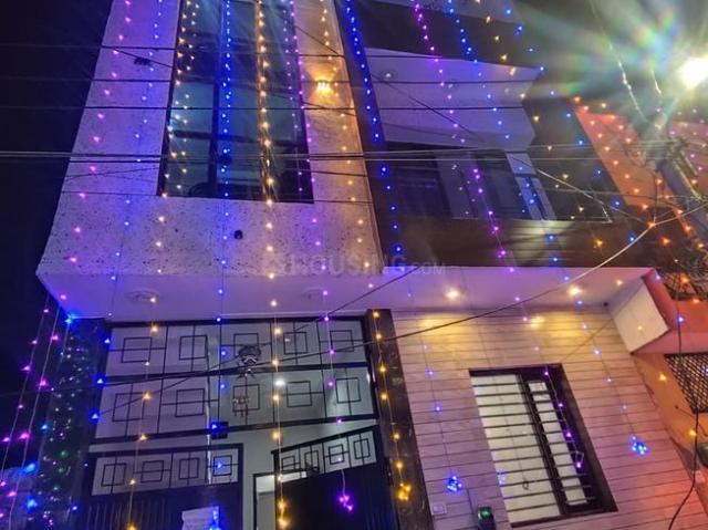2 BHK Independent Builder Floor in Praduman Nagar for rent Saharanpur. The reference number is 21377585
