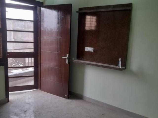 2 BHK Independent Builder Floor in Preet Vihar for rent New Delhi. The reference number is 11182499