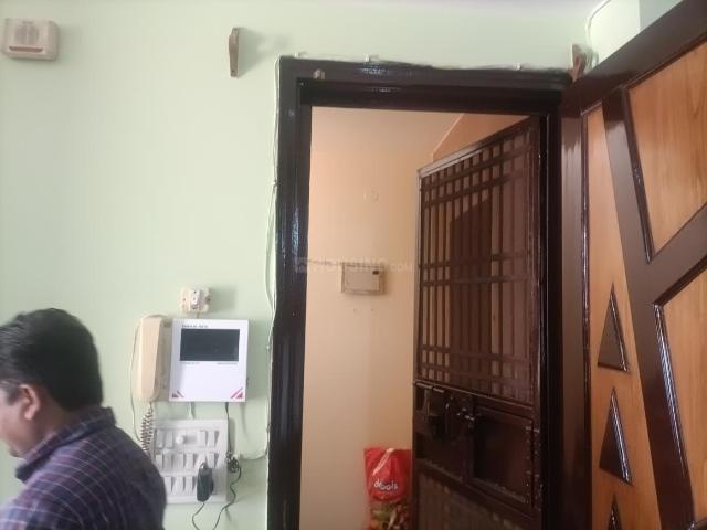 2 BHK Independent Builder Floor in Preet Vihar for rent New Delhi. The reference number is 17501918