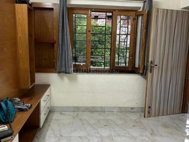 2 BHK Independent Builder Floor in Preet Vihar for rent New Delhi. The reference number is 20004531