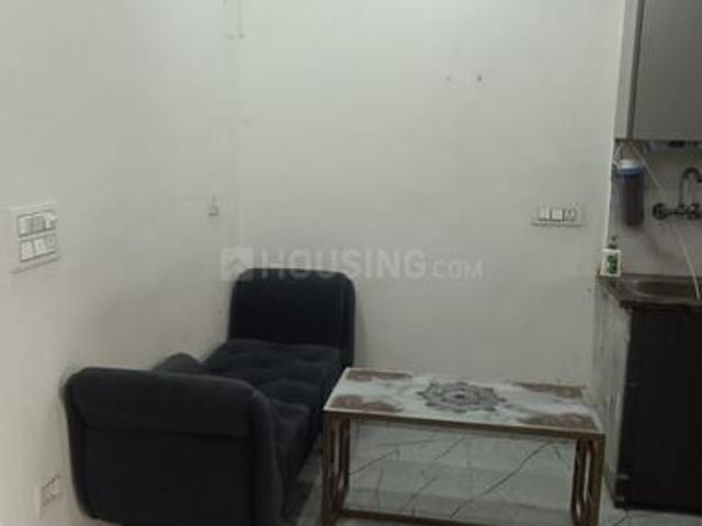 2 BHK Independent Builder Floor in Preet Vihar for rent New Delhi. The reference number is 20382385