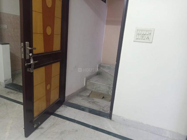 2 BHK Independent Builder Floor in Preet Vihar for rent New Delhi. The reference number is 20642425