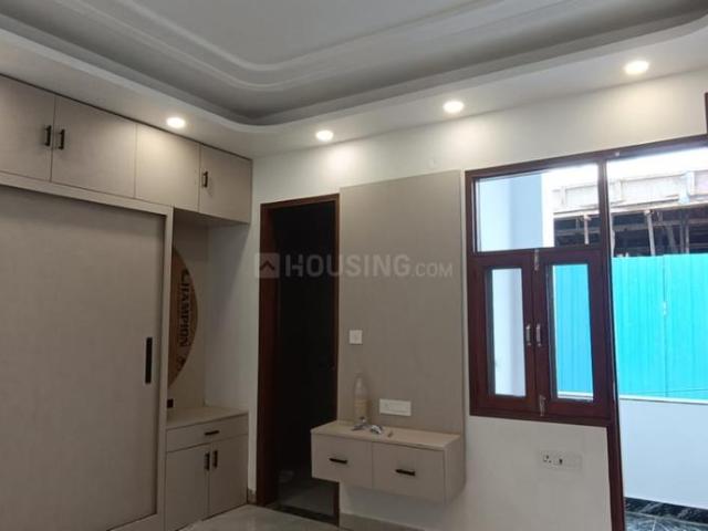 2 BHK Independent Builder Floor in Preet Vihar for rent New Delhi. The reference number is 20626028