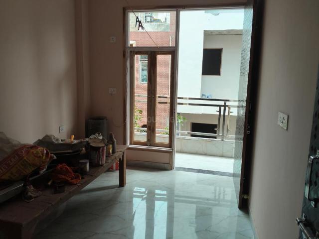 2 BHK Independent Builder Floor in Preet Vihar for rent New Delhi. The reference number is 20826184