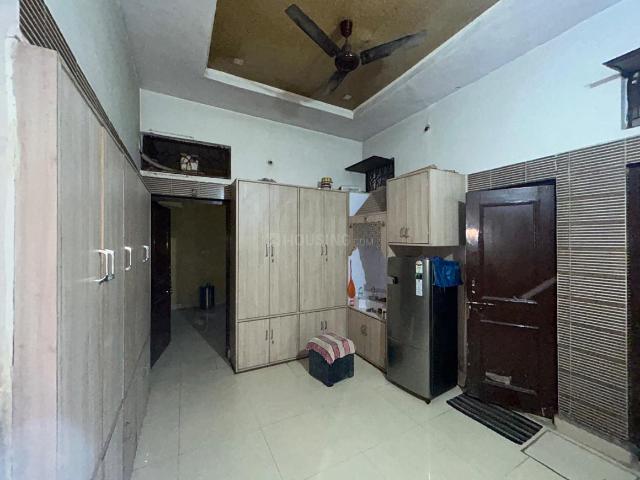 2 BHK Independent Builder Floor in Rakabganj for rent Agra. The reference number is 16685854