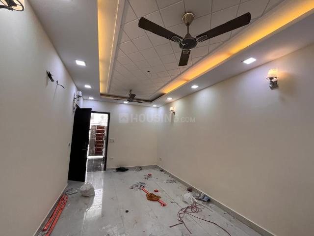 2 BHK Independent Builder Floor in Rajouri Garden for rent New Delhi. The reference number is 18724812
