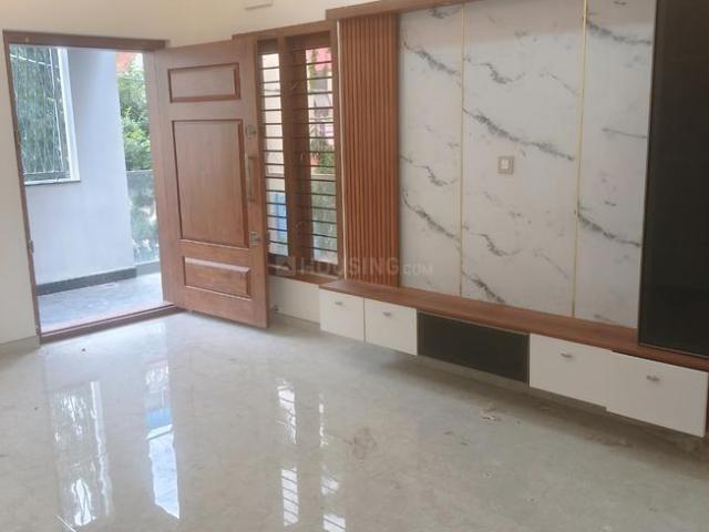 2 BHK Independent Builder Floor in Rajajinagar for rent Bengaluru. The reference number is 20997669
