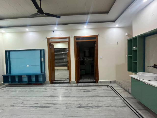 2 BHK Independent Builder Floor in Rajpur Road for rent Dehradun. The reference number is 20893836
