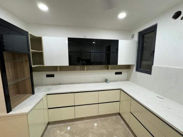 2 BHK Independent Builder Floor in Ramesh Nagar for rent New Delhi. The reference number is 13917623