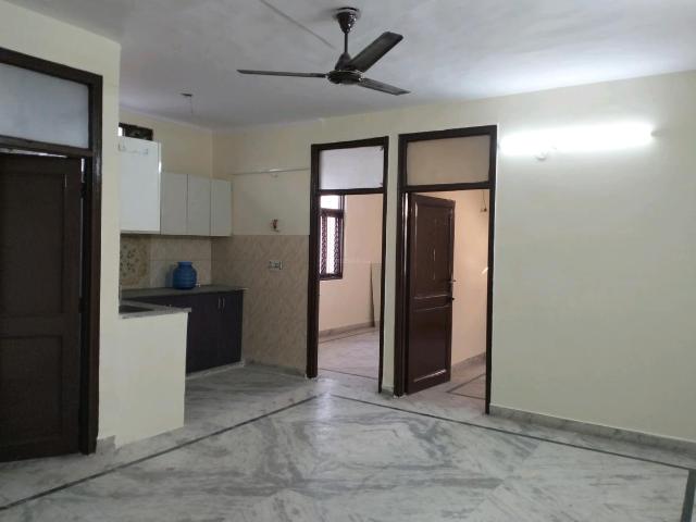 2 BHK Independent Builder Floor in Ramesh Nagar for rent New Delhi. The reference number is 18573865