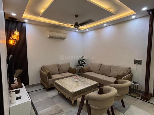 2 BHK Independent Builder Floor in Ramesh Nagar for rent New Delhi. The reference number is 18315387