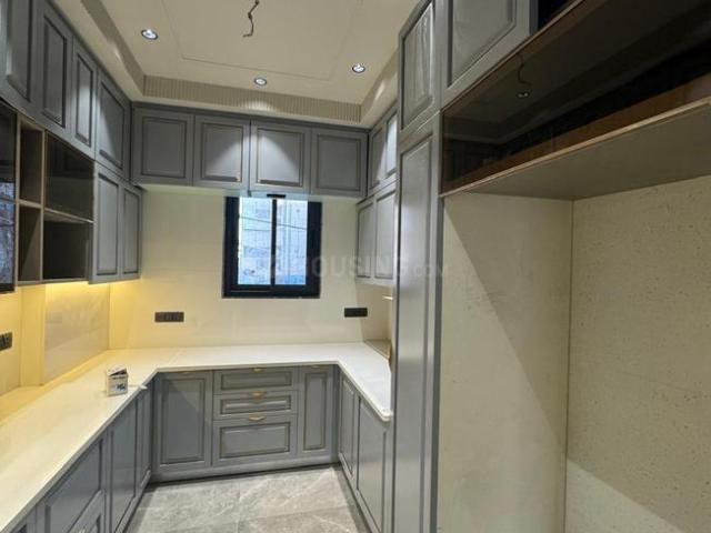 2 BHK Independent Builder Floor in Ramesh Nagar for rent New Delhi. The reference number is 19595708