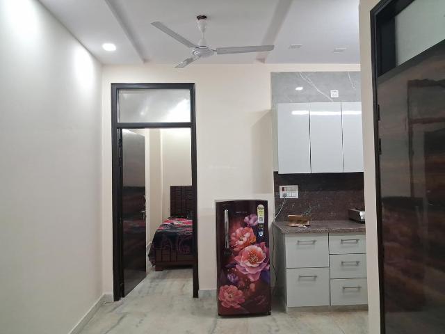 2 BHK Independent Builder Floor in Ramesh Nagar for rent New Delhi. The reference number is 19758326