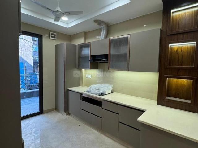 2 BHK Independent Builder Floor in Ramesh Nagar for rent New Delhi. The reference number is 19771929