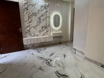 2 BHK Independent Builder Floor in Ramesh Nagar for rent New Delhi. The reference number is 19776166