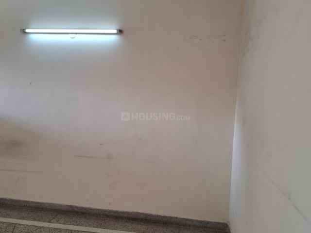 2 BHK Independent Builder Floor in Ramesh Nagar for rent New Delhi. The reference number is 20614343