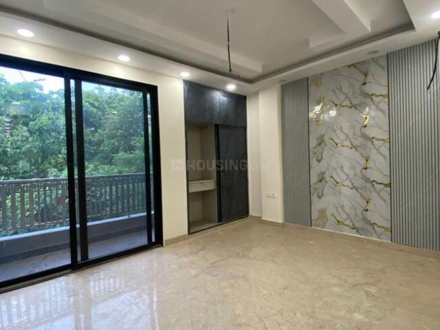 2 BHK Independent Builder Floor in Ramesh Nagar for rent New Delhi. The reference number is 20640204