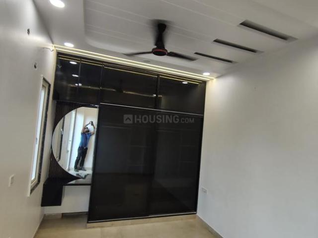 2 BHK Independent Builder Floor in Ramesh Nagar for rent New Delhi. The reference number is 20042901