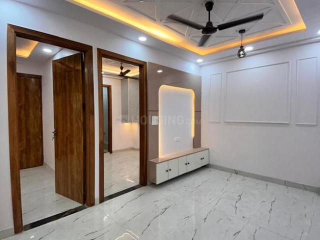 2 BHK Independent Builder Floor in Ramesh Nagar for rent New Delhi. The reference number is 20051022
