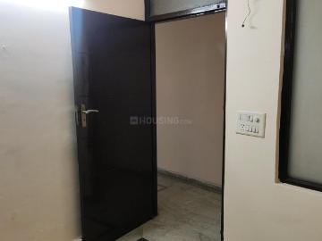 2 BHK Independent Builder Floor in Ramesh Nagar for rent New Delhi. The reference number is 20082753