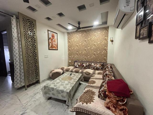2 BHK Independent Builder Floor in Ramesh Nagar for rent New Delhi. The reference number is 20136713