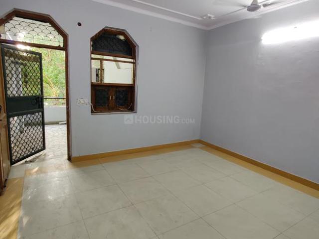 2 BHK Independent Builder Floor in Ramesh Nagar for rent New Delhi. The reference number is 21135956