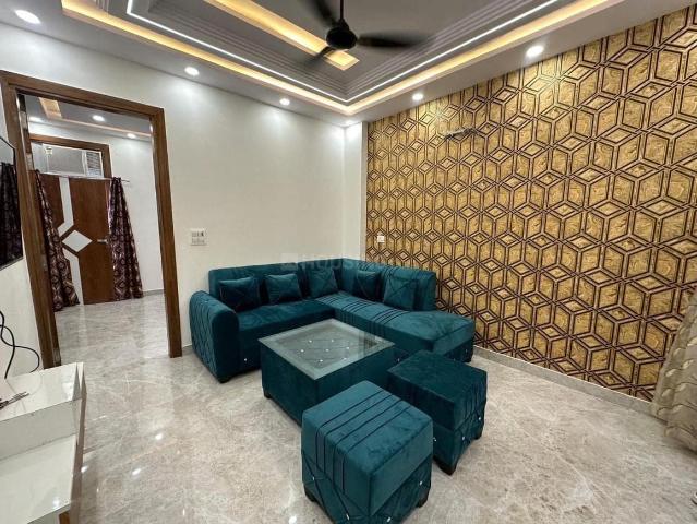 2 BHK Independent Builder Floor in Ramesh Nagar for rent New Delhi. The reference number is 21260907