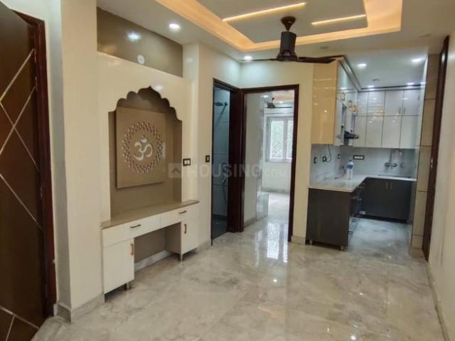 2 BHK Independent Builder Floor in Ramesh Nagar for rent New Delhi. The reference number is 21296843