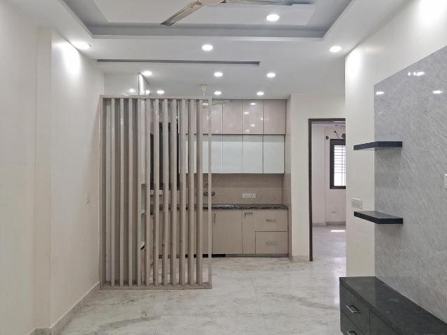 2 BHK Independent Builder Floor in Ramesh Nagar for rent New Delhi. The reference number is 21343920