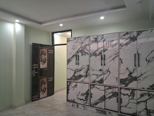 2 BHK Independent Builder Floor in Ramesh Nagar for rent New Delhi. The reference number is 21343946